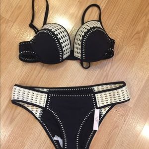 NWT Victoria's Secret Bikini (34D & M)